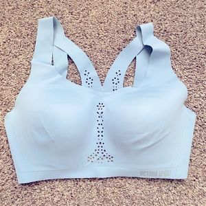 Victoria’s Secret Angel Max Sports Bra